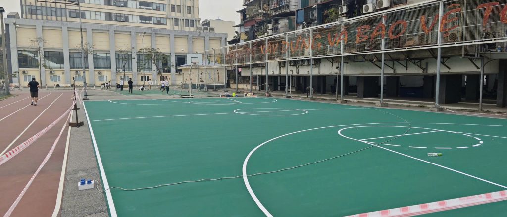 1 Sân Bóng Rổ, Mật Mã