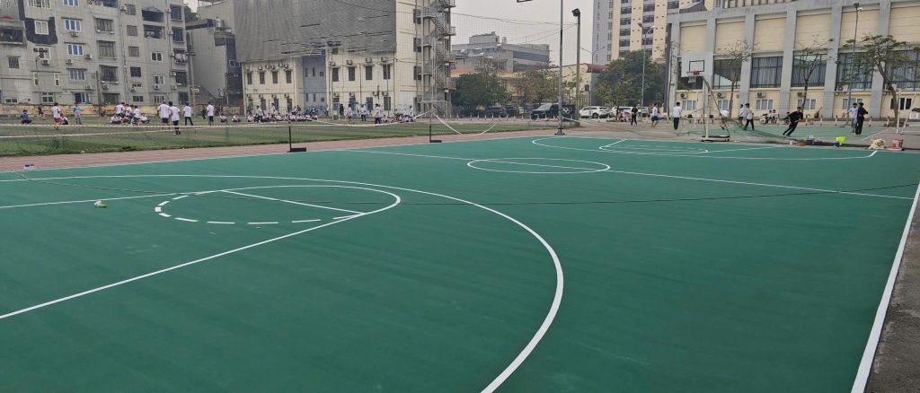 1 Sân Bóng Rổ, Mật Mã