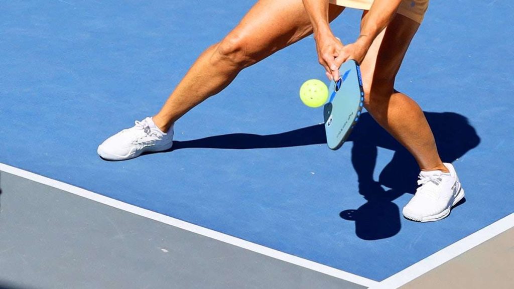 Bài tập Pickleball cho người mới chơi giúp xây dựng nền tảng kỹ thuật chuẩn, tập đúng ngay từ đầu, tiến bộ nhanh và đánh ổn định hơn.