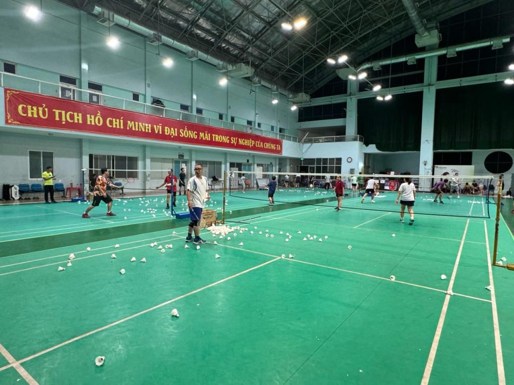 Sở hữu sân cầu lông đẹp
