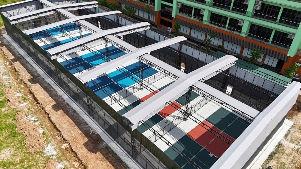              Thiết kế và thi công sơn sân thể thao